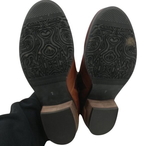 Elite by Corkys Kayla Brown Leather Southwest Sarape Ankle Chelsea Boots Size 7 - Picture 6 of 12